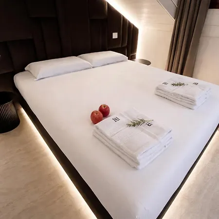 Brera Prestige Near Duomo Milão